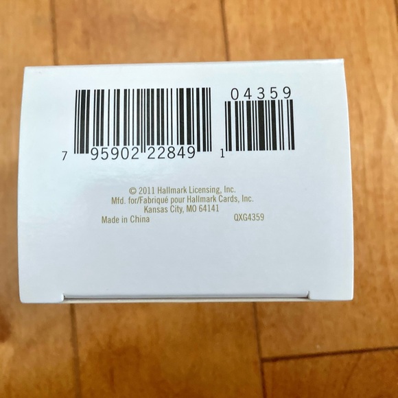 NIB Hallmark Keepsake Football Superstar Personalize Ornament - Picture 3 of 4